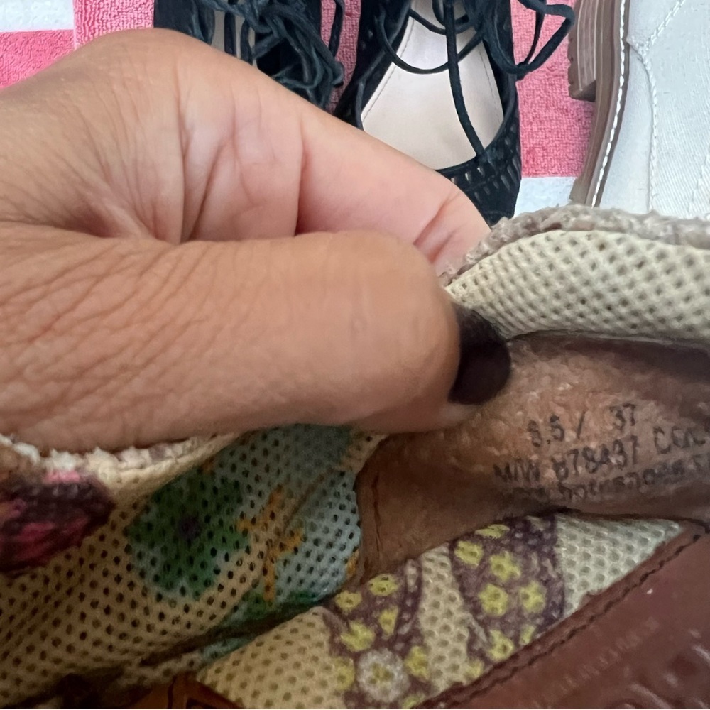 BORN Leather snake print sneakers|6.5 - Picture 3 of 7